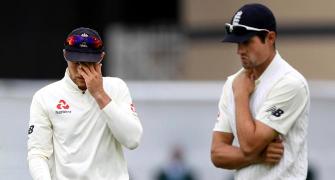 Pietersen slams England's batsmen