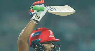 Tendulkar, Sehwag, Big B celebrate Pant's brilliant knock