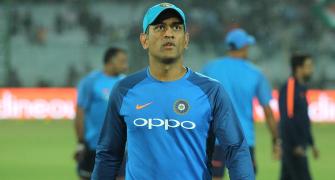 Should India continue with Dhoni till 2019 World Cup?