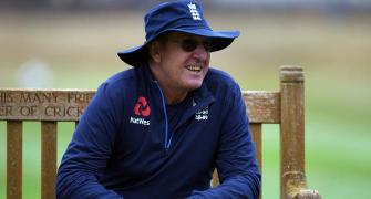 Why England coach Bayliss is defending Team India