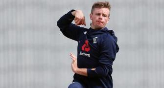 Ashes: Spinner Crane to debut for England, Woakes ruled out