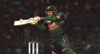Mushfiqur stars as Bangladesh beat SL in record win