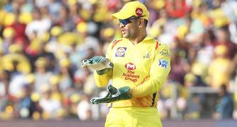 Dhoni is unbelievably quick!!!