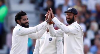 From 133-1 to 198-7: How India's bowlers demolished England's batting