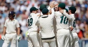 Ashes: Lyon's six helps Aus crush England in opener