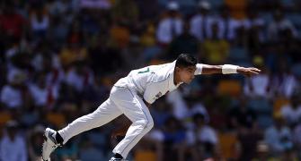 Naseem leads fightback as Pak host first Test in decade