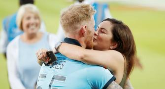 Kisses, hugs all around as new World champs celebrate