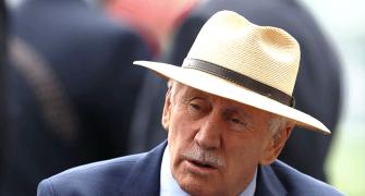 Ian Chappell reveals battle with cancer