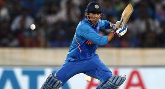 Why Dhoni should bat in the lower order in World Cup...
