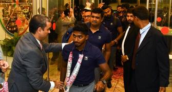 PIX: SL cricketers leave for Pak despite concerns