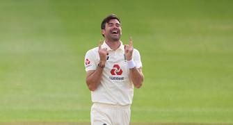 Anderson first pace bowler to take 600 Test wickets