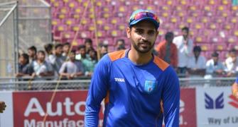 Bhuvi opens up about his first pay-check in cricket