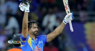 India Legends romp home with Pathan's heroics