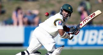 Ex-Pakistan batsman Umar tests positive for COVID-19