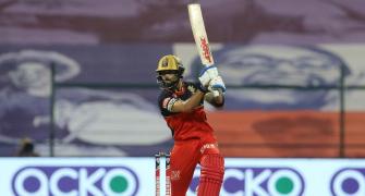 Who has hit the most 6s in IPL?