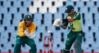 Fakhar flays SA as Pak seal T20 series with nervy win