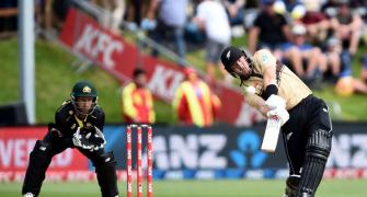 2nd T20I: Guptill fires Kiwis to close win over Aus