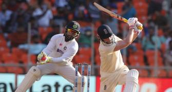 'England looked like startled rabbits in 2nd innings'