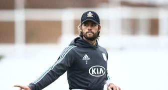 Stop moaning about Indian pitches: Viv tells England