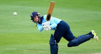 Sarah Taylor in coaching role with Sussex men's squad