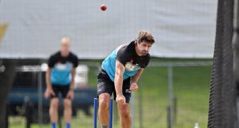 Grandhomme quits internationals for Big Bash payday
