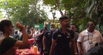 India, SA touchdown in Cuttack for 2nd T20I