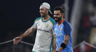 SEE: Kohli Catches Up With Maxwell