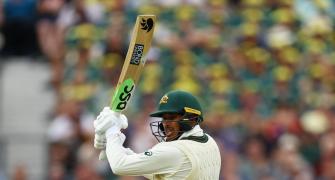 Khawaja reprimanded by ICC for wearing black armband