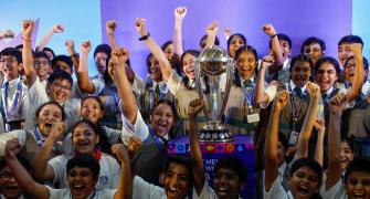 School Kids Cheer World Cup 2023