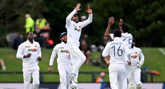 New Zealand in trouble as bowlers put Lanka in control