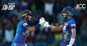 Sri Lanka crush Bangladesh's hopes in Super 4 clash
