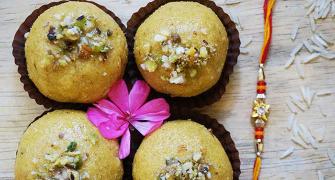 Recipe: Make Besan Rava Laddoo this Diwali