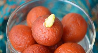 Melt-in-your-mouth Gulab Jamun recipe