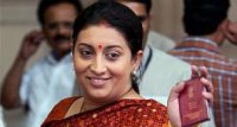 HRD minister visits Hindu College to sort out fee waiver issue