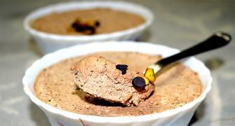 How to make Eggless Chocolate Mousse