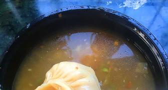 Monsoon recipes: Spicy chicken broth, kheema pakoda
