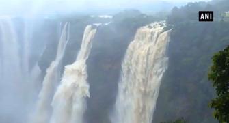 Must watch: Breathtaking jog falls in Karnataka!