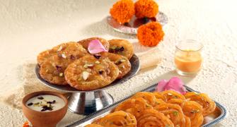 Raksha Bandhan Recipe: Jalebi and Malpua