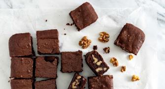 Recipe: Simple Walnut Brownies