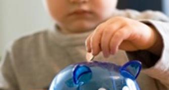 Should children be allowed to handle money?