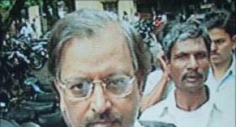 Satyam scam: Raju appears before local court