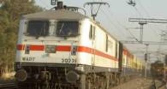 CAG finds holes in railways safety plan