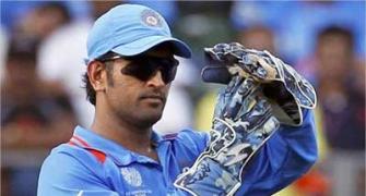 CEO Dhoni bowls over India Inc