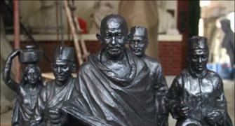 Davos to install statue of Mahatma Gandhi