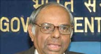 RBI's monetary policy to continue: Rangarajan