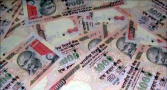 K'tka Governor in controversy over splurging of money on Raj Bhavan