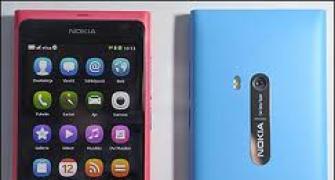 Nokia continues lead in global handset market