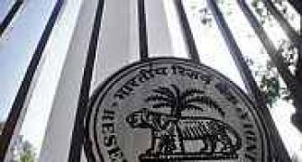 Industry asks RBI to cut rates for spurring growth