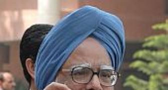 Manmohan Singh hints at more economic reforms