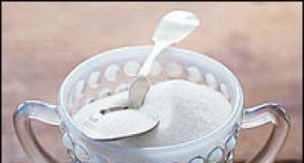 Govt is likely to decontrol sugar industry
